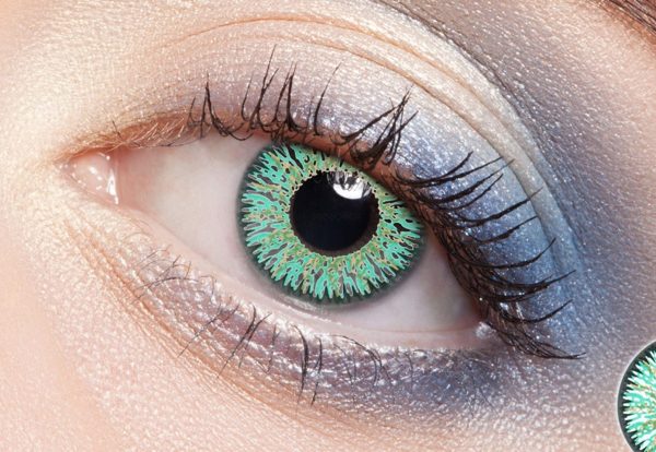 Cosmetic-Coloured-Contact-Lenses